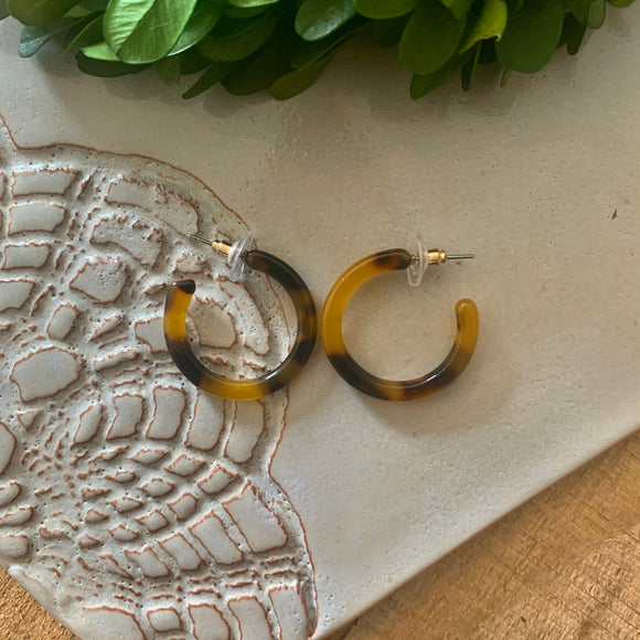 Temple Lane Tortoise Hoop Earrings